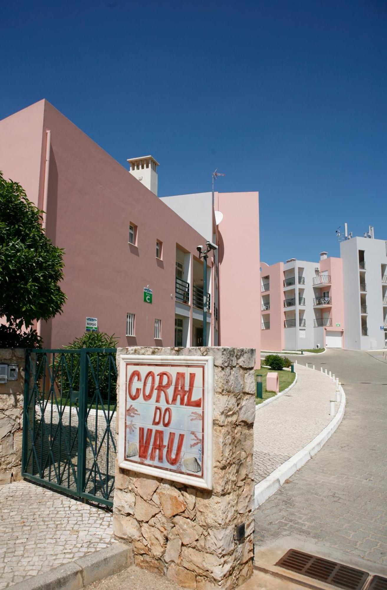 Apartamentos Coral Do Vau Portimao Ngoại thất bức ảnh